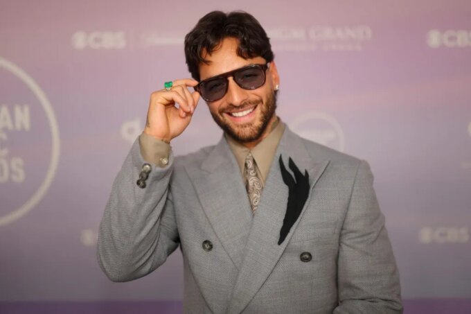 Vote for Your Favorite Latin Music Dad