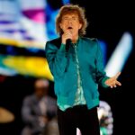Watch Mick Jagger perform surprise impromptu pub gig with students in Oxford