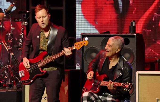 Watch Nate Mendel return to sing Sunny Day Real Estate as Foo Fighters cover ‘Seven'